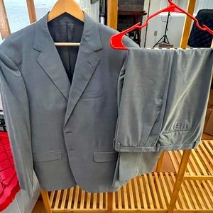 Barney’s John Vizzone light weight summer suit. Pants 56L, jacket 46L.